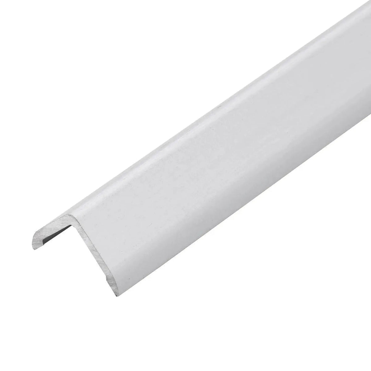 Rechtwinkliger Eckschutzwinkel aus silber eloxiertem Aluminium mit matter Optik und leichtem Schliffmuster #A0004246
#A0004248