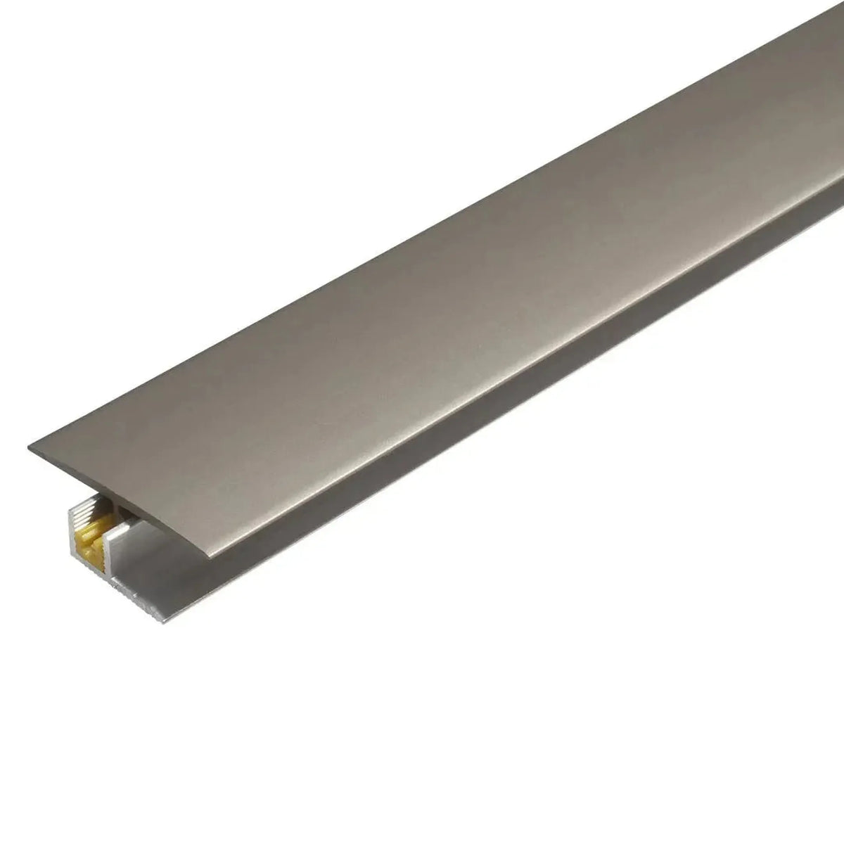 Detailaufnahme titan,eloxiertes Übergangsprofil CLIP. Bodenprofil, gelber Clip und Topprofil #A0003678
#A0003679