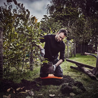 The FENTO Board is versatile, e.g. also suitable for planting new trees