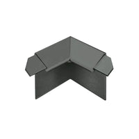 Gros plan sur l'angle intérieur anthracite profilé angulaire de balcon Larmier avec cache de 18 mm #FR0003301