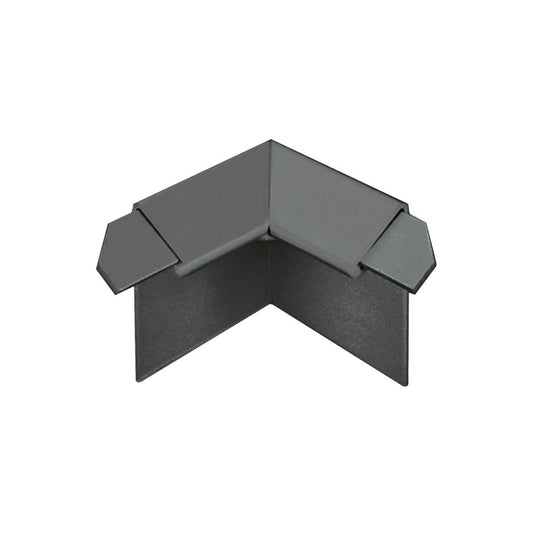 Gros plan sur l'angle intérieur anthracite profilé angulaire de balcon Larmier avec cache de 18 mm #FR0003301
