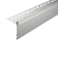 Profilé angulaire de balcon argenté mat avec larmier et aile perforée ainsi que grand cache à l'avant #FR0003319
#FR0003322
#FR0003325