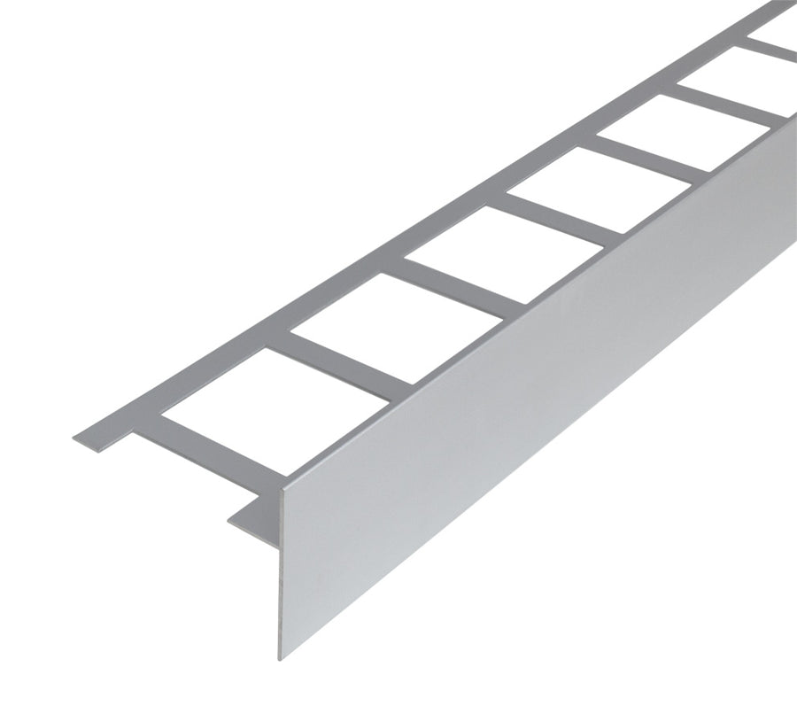 Detailansicht des silber eloxierten Balkonwinkelprofils T-Form mit 60 mm Blendenhöhe #A0003287