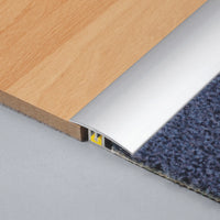 Ambientebild Anpasungsprofil zwischen Teppich und Laminat installiert #A0003681 #A0003682