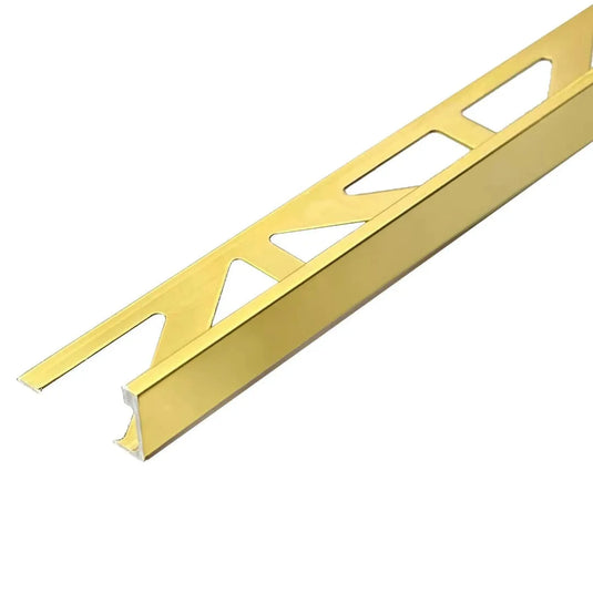Nahaufnahme des DURAL Winkelprofils aus gold eloxiertem Aluminium in glänzender Optik und mit Dreieckstanzung #A0005184
#A0005185
#A0005186
#A0005187
