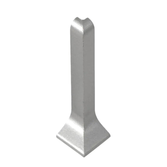 Nahaufnahme silber eloxierte Sockelleisten Außenecke aus Aluminium#A0002039
#A0002044
#A0002049
#A0002054
