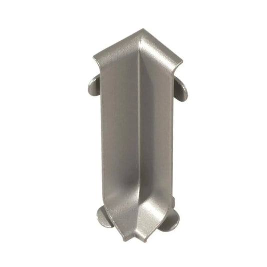 Detailaufnahme einer silber eloxierten Innenecke Sockelleiste Aluminium mit matter Optik #A0002042
#A0002047
#A0002052
#A0002057
