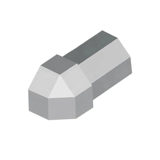Nahaufnahme einer diamantförmigen DURAL Außenecke für das Diamantprofil Aluminium in betongrau.