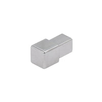 Pièce d'angle en forme de cube Profilé carré en acier inoxydable avec aspect légèrement brillant et goupille de fixation #FR0001785
#FR0001801
#FR0001825
#FR0002746
#FR0003541