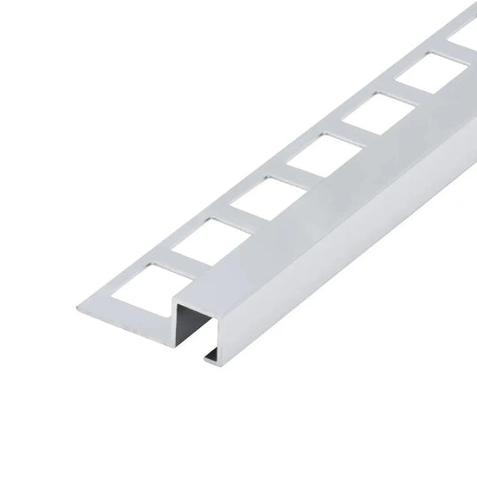 Profilé carré anodisé argent mat en aluminium avec aspect brillant et découpe carrée #FR0001125
#FR0001127
#FR0001095
