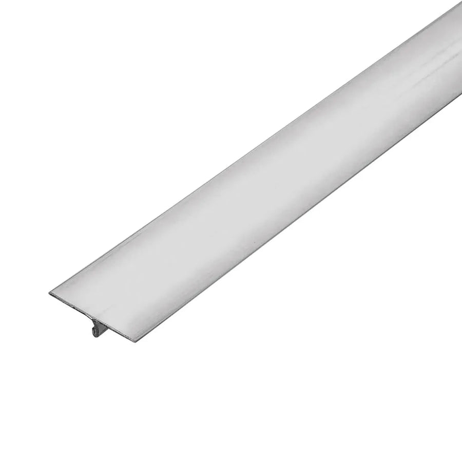 Nahaufnahme Übergangsprofil T-Form Edelstahl mit polierter Oberfläche #A0001624
#A0001631
