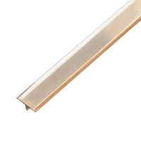 Detailaufnahme des Übergangsprofil T-Form Messing mit glänzender Oberfläche #A0001629